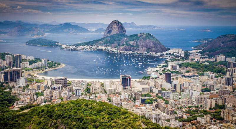 Fan rental Rio de Janeiro